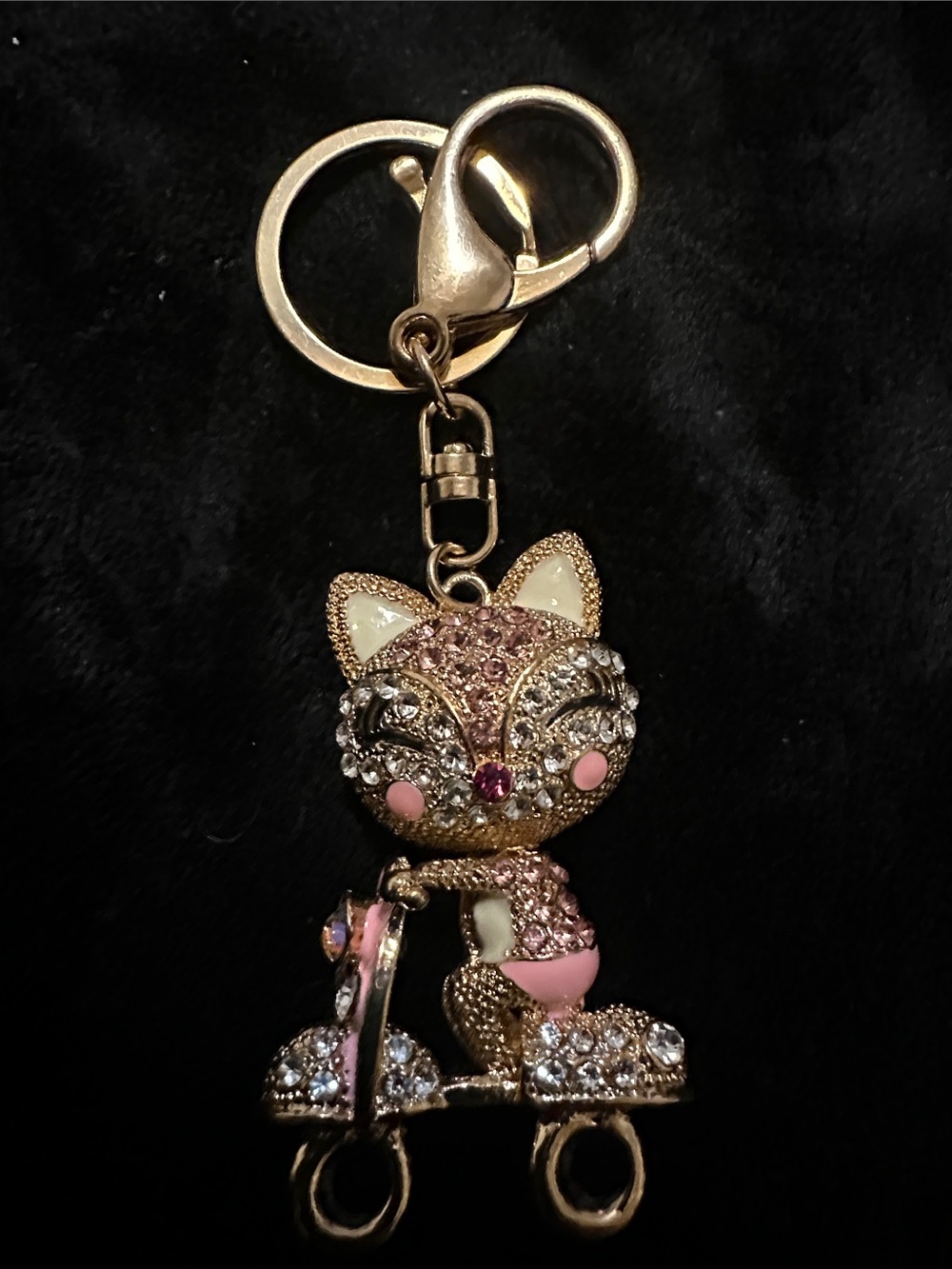 NEW FUN Gold and Pink Crystal Cat Keychain Charm - Fashion Pet Accessory